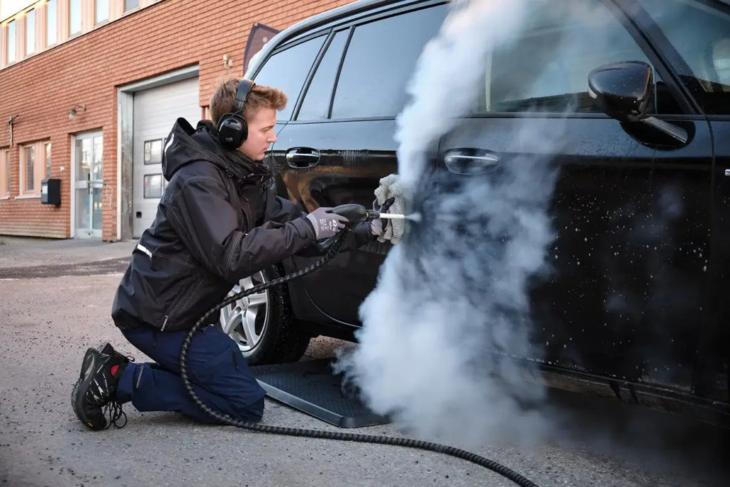 BOSS BOYS 240V MOBILE STEAM CLEANER WITH DIESEL BURNER