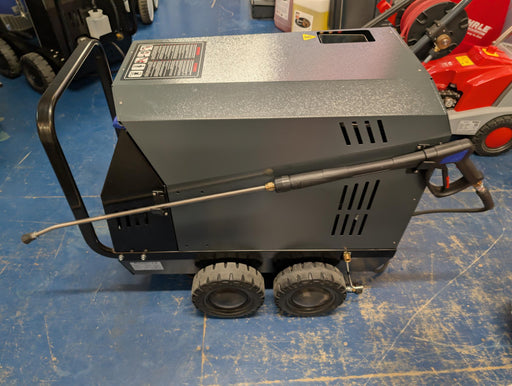 BOSS BOYS MHD12100 mobile hot water pressure washer 100 bar 12L/min diesel burner